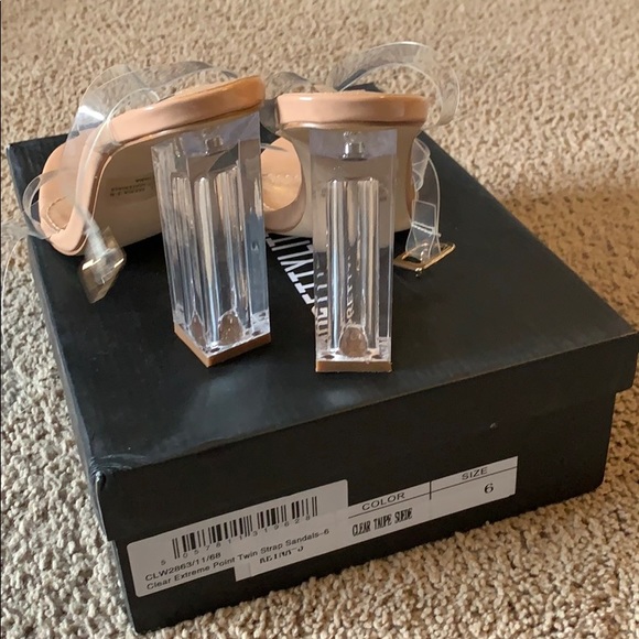 Clear twin strap Sandals - Picture 2 of 3